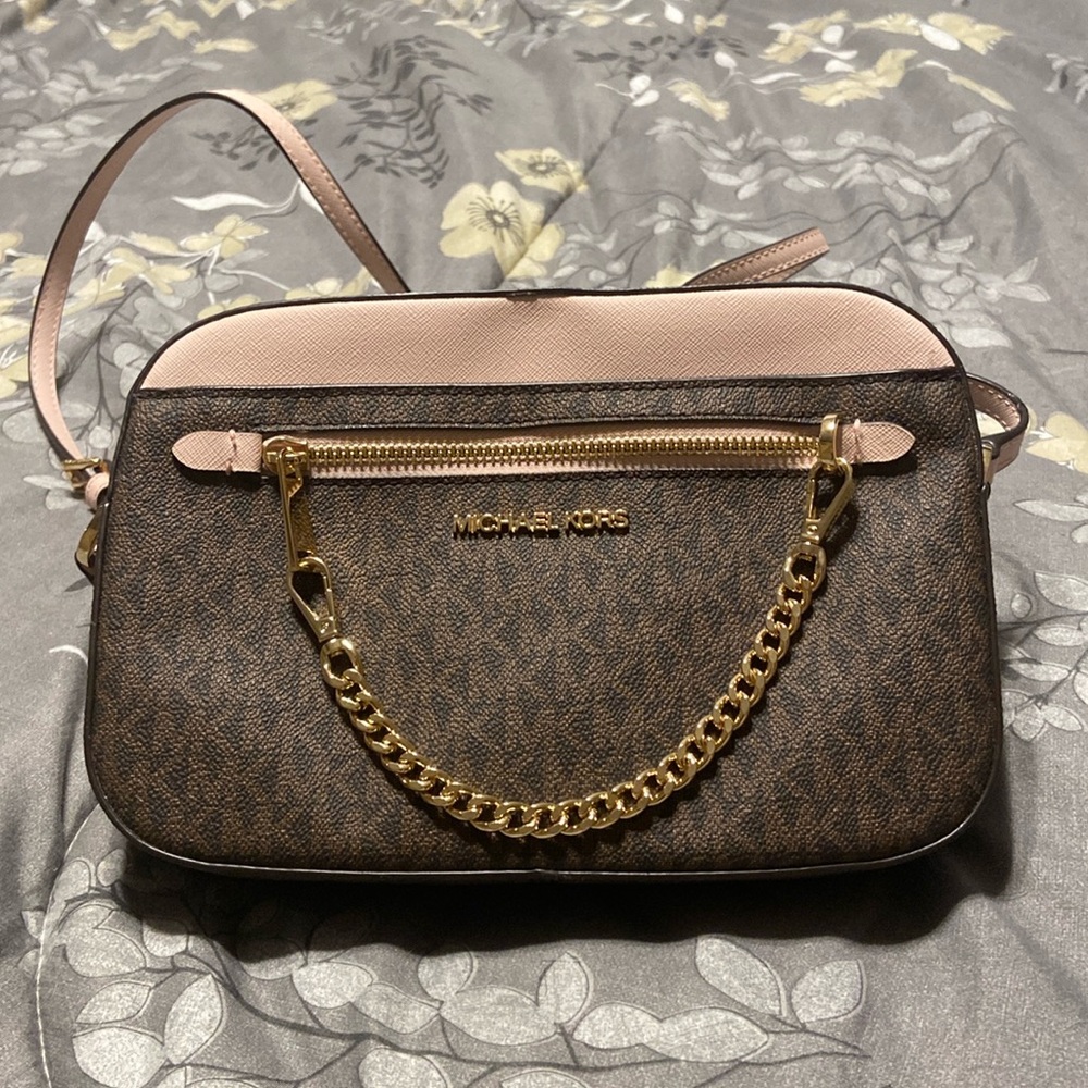 Michael Kors crossbody purse